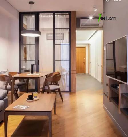 3 սենյականոց բնակարան նորակառույց շենքում Միքայել Նալբանդյանի փողոցում, 78 ք.մ., բարձր առաստաղներ