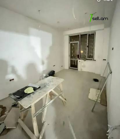 4 սենյականոց բնակարան նորակառույց շենքում Նիկողայոս Ադոնցի փողոցում, 105 ք.մ., 5/8 հարկ