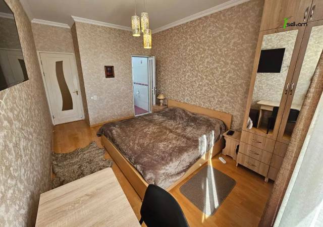 Երեք հարկանի քարե տուն Խնկո Ապոր փողոցում Արաբկիրում, 410 ք.մ., 3+ սանհանգույց, կապիտալ վերանորոգված