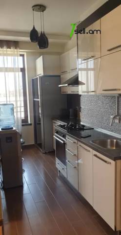 3 սենյականոց բնակարան նորակառույց շենքում Արաբկիրի 27-րդ փողոցում, 94 ք.մ., բարձր առաստաղներ