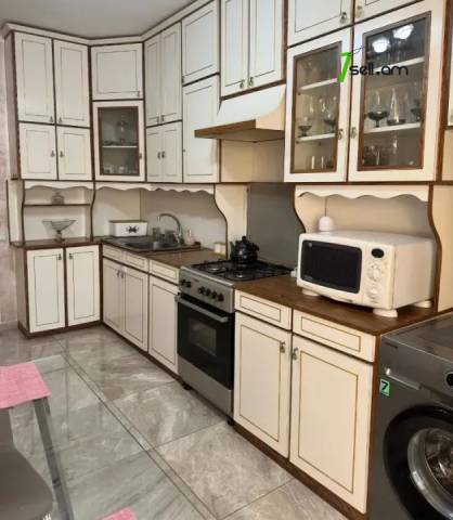 4 սենյականոց բնակարան Ադոնցի փողոցում, 90 քմ, 6/9 հարկ, կապիտալ վերանորոգված