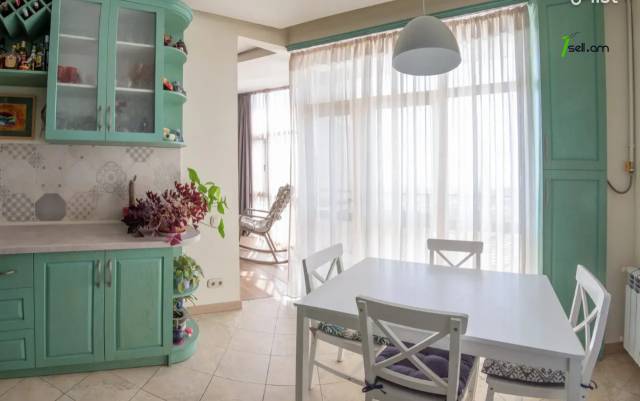 4 սենյականոց բնակարան նորակառույց շենքում Վերին Անտառային փողոցում, 122 ք.մ., 8/10 հարկ