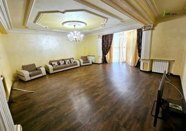 Երեք հարկանի քարե տուն, Նոյ թաղամաս Մալաթիա Սեբաստիայում, 420 ք.մ., 3+ սանհանգույց