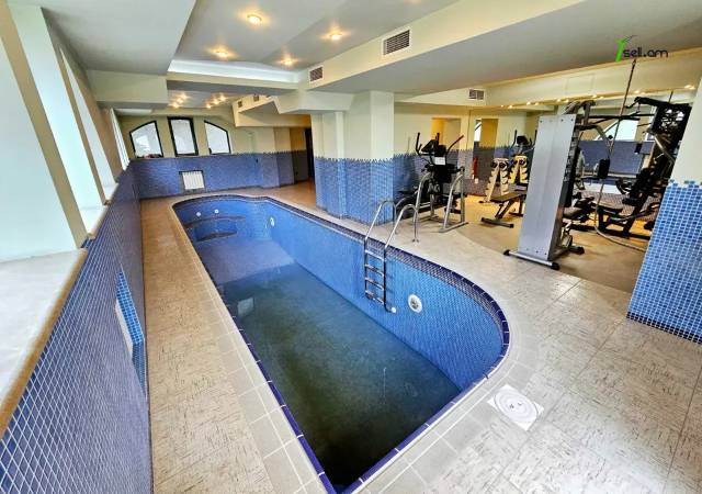 Երեք հարկանի տուն Արաբկիրում, 3200 ք.մ., 3+ սանհանգույց, մեծ հողամաս, կապիտալ վերանորոգված