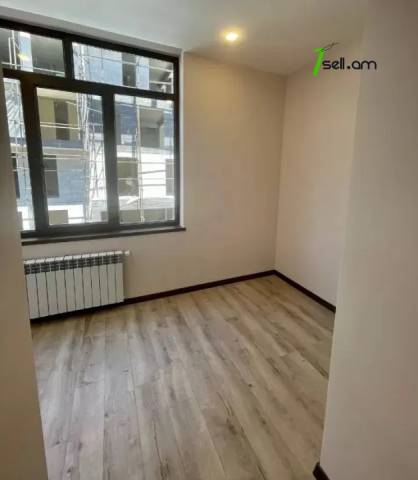 3 սենյականոց բնակարան Կոմիտասի պողոտայում, 90 ք.մ., բարձր առաստաղներ, 3/5 հարկ, կապիտալ վերանորոգված