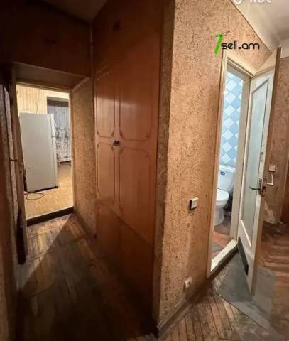 3 սենյականոց բնակարան, Բաղյան փողոցի 1-ին նրբանցք, 81 քմ, նախավերջին հարկ, մի քանի պատշգամբ