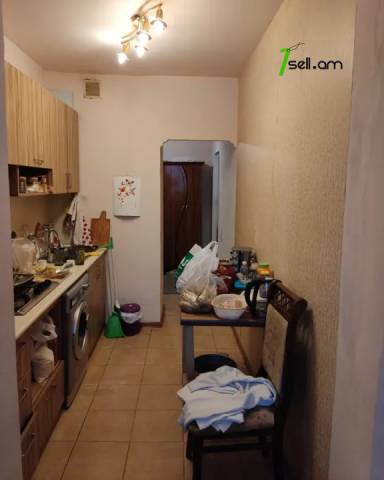 1 սենյականոց բնակարան Օհանովի փողոցում, 45 ք.մ., նախավերջին հարկ, կոսմետիկ վերանորոգում