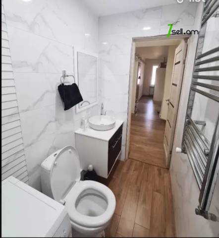 3 սենյականոց բնակարան Սարյան փողոցում, 92 քմ, 6/8 հարկ, 2 սանհանգույց