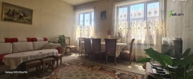 Մեկ հարկանի տուն 22-րդ փողոցում Առինջում, 120 քմ, 2 սանհանգույց, կապիտալ վերանորոգված