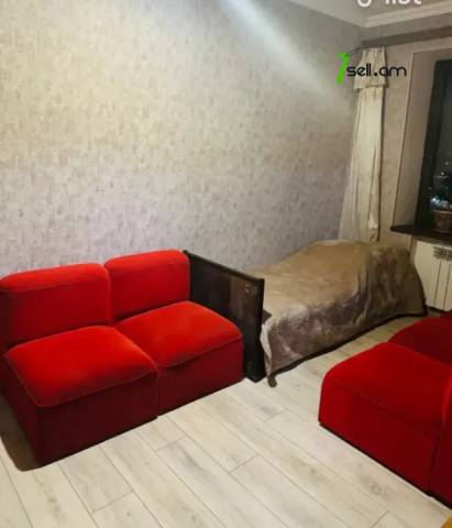 4 սենյականոց բնակարան Լվովյան փողոցում, 78 ք.մ., 3/5 հարկ, կապիտալ վերանորոգված, քարե շենք