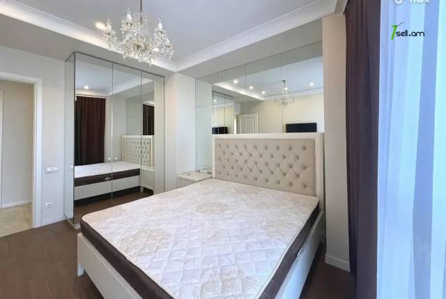 Ընդարձակ 4 սենյականոց բնակարան նորակառույց շենքում Վարդանանց փողոցում, 206 քմ, 20/23 հարկ