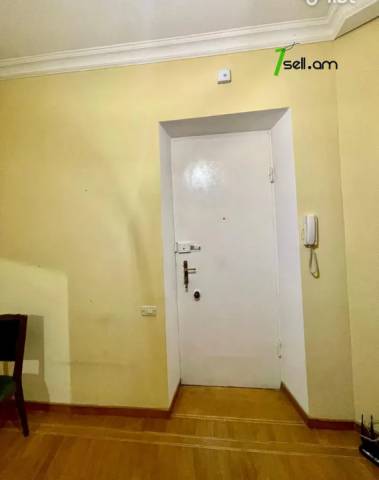 2 սենյականոց բնակարան Բաղրամյան պողոտայում, 60 ք.մ., նախավերջին հարկ, բարձր առաստաղներ