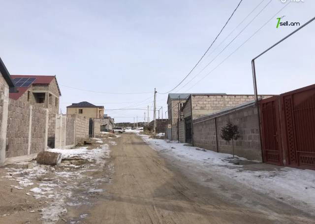 Հողատարածք բնակելի շինությունների համար Աբովյանում, 500 ք.մ.