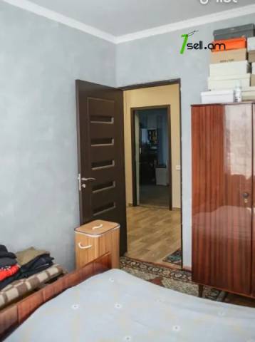 3 սենյականոց բնակարան Սողոմոն Տարոնցի փողոցում, 78 քմ, նախավերջին հարկ, մասնակի վերանորոգում