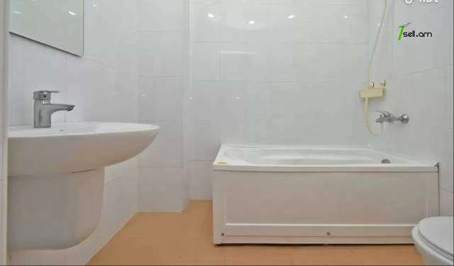 3 սենյականոց բնակարան նորակառույց շենքում Պարույր Սևակի փողոցում, 90 ք.մ., բարձր առաստաղներ