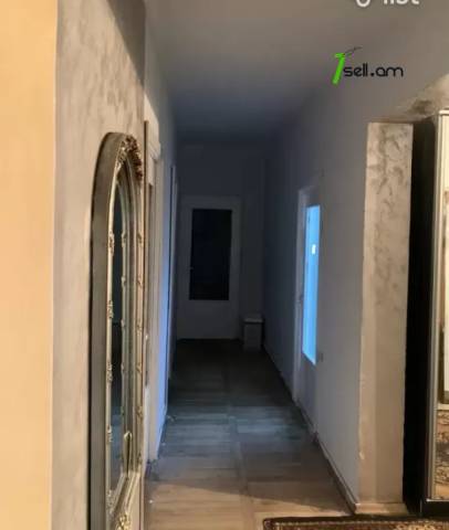 4 սենյականոց բնակարան, Դավթաշենի 4-րդ զանգված, 120 ք.մ., նախավերջին հարկ, մասնակի վերանորոգում