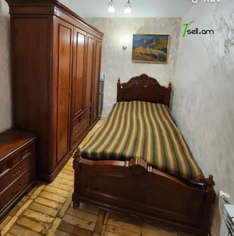 3 սենյականոց բնակարան, Շոպրոնի 1-ին նրբանցք, 62 ք.մ., 1/9 հարկ, մասնակի վերանորոգում