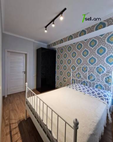 3 սենյականոց բնակարան նորակառույց շենքում Տերյան փողոցում, 130 ք.մ., 2 սանհանգույց, բարձր առաստաղներ