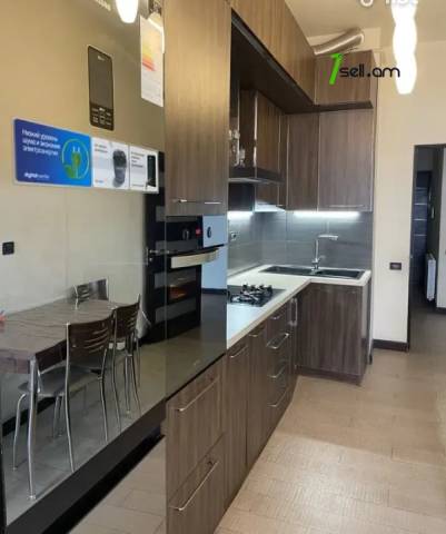 4 սենյականոց բնակարան նորակառույց շենքում Կոմիտասի պողոտայում, 127 ք.մ., 2 սանհանգույց