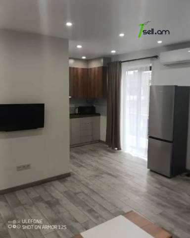 2 սենյականոց բնակարան Կոմիտասի պողոտայում, 57 ք.մ., նախավերջին հարկ, կապիտալ վերանորոգված, քարե շենք