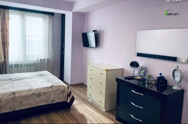 3 սենյականոց բնակարան, Դավթաշեն 1-ին թաղամաս, 90 ք.մ., նախավերջին հարկ, կապիտալ վերանորոգված