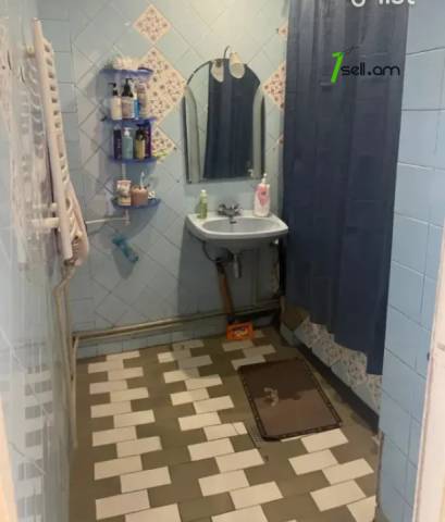 3 սենյականոց բնակարան Դավիթ Մալյան փողոցում, 96 ք.մ., նախավերջին հարկ, կոսմետիկ վերանորոգում