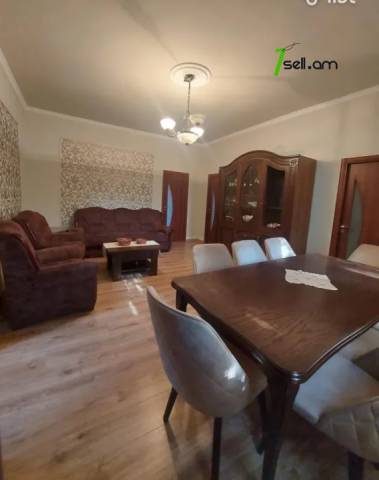 Մեկ հարկանի քարե տուն Սիլիկյան 12-րդ փողոցում Աջափնյակում, 500 ք.մ., 3+ սանհանգույց