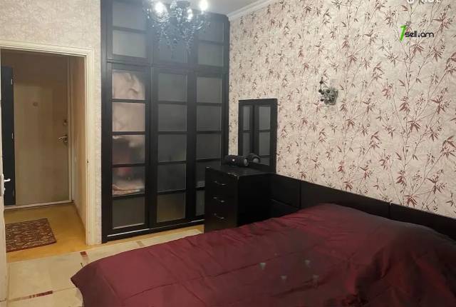 2 սենյականոց բնակարան, Գյուլիքեխվյանի նրբանցք, 65 ք.մ., 2/5 հարկ, կապիտալ վերանորոգված, քարե շենք