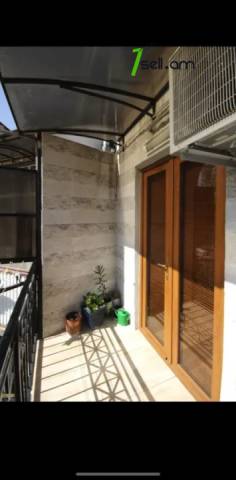 3 սենյականոց բնակարան Մեսրոպ Մաշտոցի պողոտայում, 85 ք.մ., նախավերջին հարկ, կապիտալ վերանորոգված