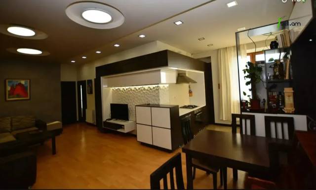 3 սենյականոց բնակարան նորակառույց շենքում Մամիկոնյանց փողոցում, 75 քմ, նախավերջին հարկ