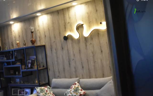 6 սենյականոց բնակարան նորակառույց շենքում Գյուրջյան փողոցում, 130 քմ, 5/8 հարկ, 3+ սանհանգույց