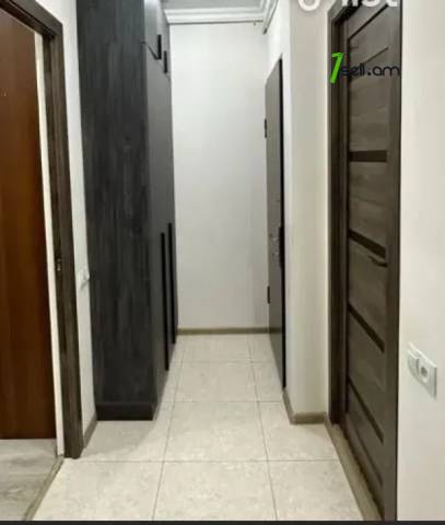 2 սենյականոց բնակարան Վիլնյուսի փողոցում, 35 քմ, նախավերջին հարկ, դիզայներական ոճով վերանորոգված