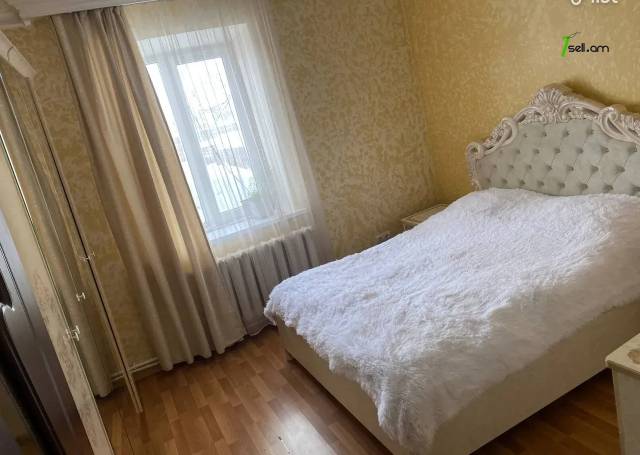 Մեկ հարկանի քարե տուն Աղասի Խանջյանի փողոցում Հրազդանում, 113 ք.մ., մեծ հողամաս