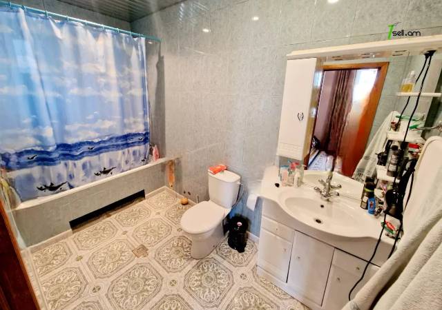 Չորս հարկանի քարե տուն Արաբկիր փողոցում Քասախում, 1000 ք.մ., 3+ սանհանգույց, եվրովերանորոգված