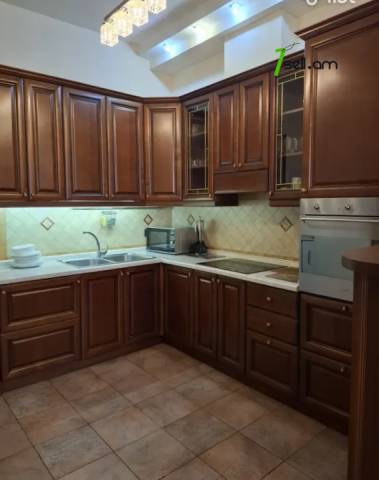 Ընդարձակ 3 սենյականոց բնակարան նորակառույց շենքում Ամիրյան փողոցում, 160 քմ, 9/12 հարկ