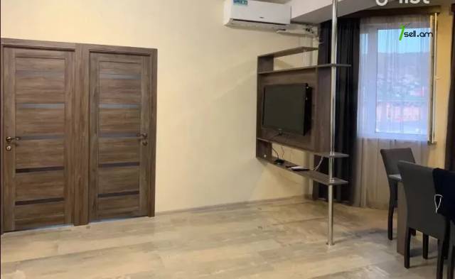 3 սենյականոց բնակարան նորակառույց շենքում Ալեք Մանուկյանի փողոցում, 64 ք.մ., բարձր առաստաղներ