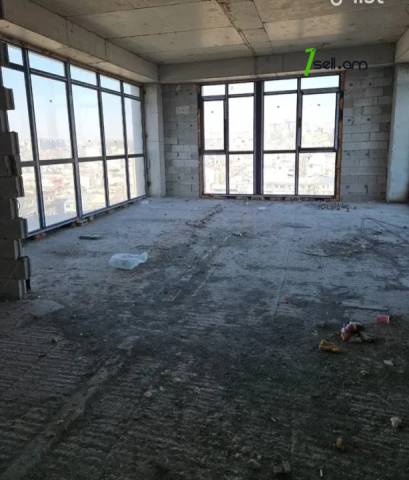 Ընդարձակ 4 սենյականոց բնակարան նորակառույց շենքում Արամ Խաչատրյանի փողոցում, 201 քմ, 3+ սանհանգույց