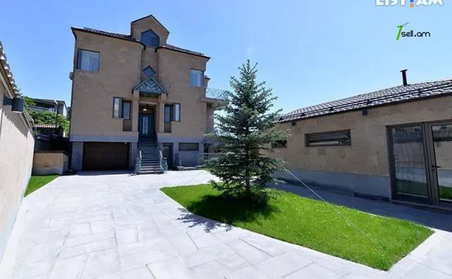 Երեք հարկանի քարե տուն Բաբայան փողոցում Արաբկիրում, 820 քմ, 3+ սանհանգույց, կապիտալ վերանորոգված