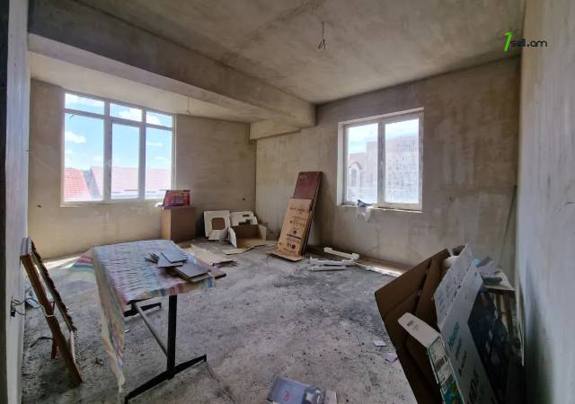 4 սենյականոց բնակարան նորակառույց շենքում, Դավթաշենի 3-րդ զանգված, 101 ք.մ., բարձր առաստաղներ