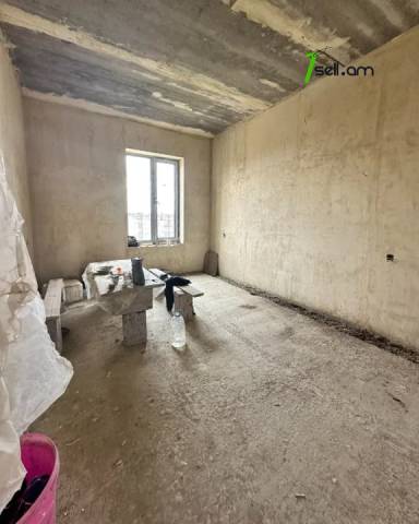 Մեկ հարկանի քարե տուն 6-րդ փողոցում Գեղանիստում, 320 քմ, մասնակի վերանորոգում
