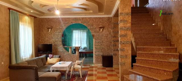 Երկու հարկանի քարե տուն Էրեբունիում, 550 ք.մ., 2 սանհանգույց, եվրովերանորոգված