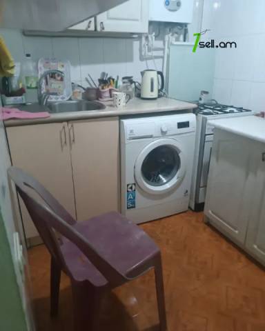 3 սենյականոց բնակարան Հալաբյան փողոցում, 75 քմ, 2/4 հարկ, կոսմետիկ վերանորոգում, քարե շենք