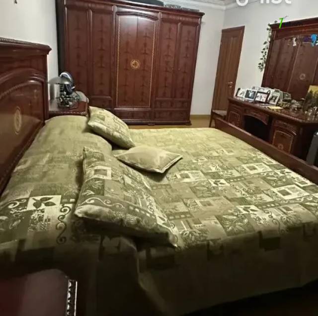 4 սենյականոց բնակարան Աղբյուր Սերոբի փողոցում, 112 ք.մ., նախավերջին հարկ, կապիտալ վերանորոգված