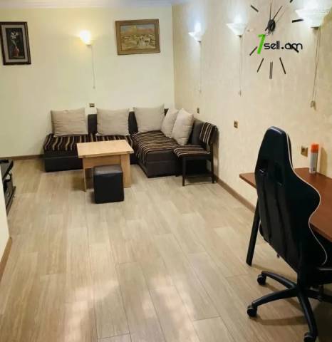 1 սենյականոց բնակարան Կոմիտասի պողոտայում, 45 ք.մ., նախավերջին հարկ, մասնակի վերանորոգում, քարե շենք