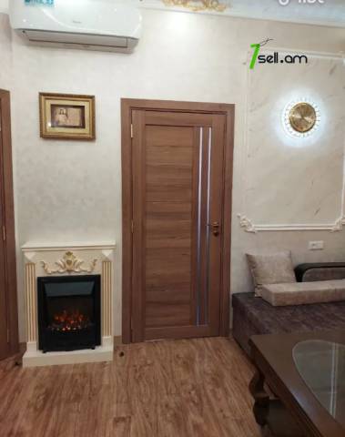 3 սենյականոց բնակարան նորակառույց շենքում Նիկողայոս Ադոնցի փողոցում, 60 ք.մ., բարձր առաստաղներ