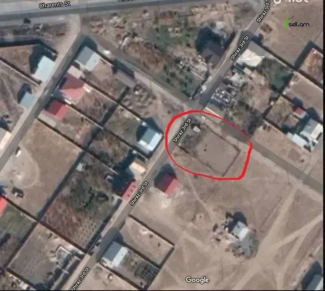 Հողատարածք բնակելի շինությունների համար Եղվարդում, 810 ք.մ.