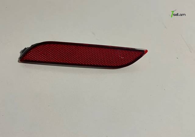 Toyota Camry հետևի ատրաժաել (2017-2023)