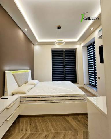 2 սենյականոց բնակարան նորակառույց շենքում Պարոնյանի փողոցում, 89 ք.մ., բարձր առաստաղներ, 8/14 հարկ