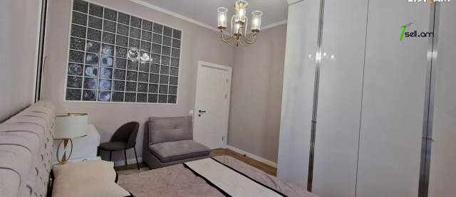 3 սենյականոց բնակարան Թումանյան փողոցում, 70 ք.մ., 3/5 հարկ, դիզայներական ոճով վերանորոգված