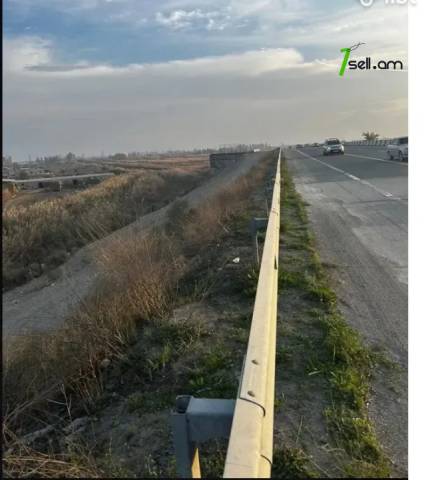 Հողատարածք արդյունաբերական օգտագործման, Արտաշատի խճուղի Արևաբույրում, 20,000 ք.մ.